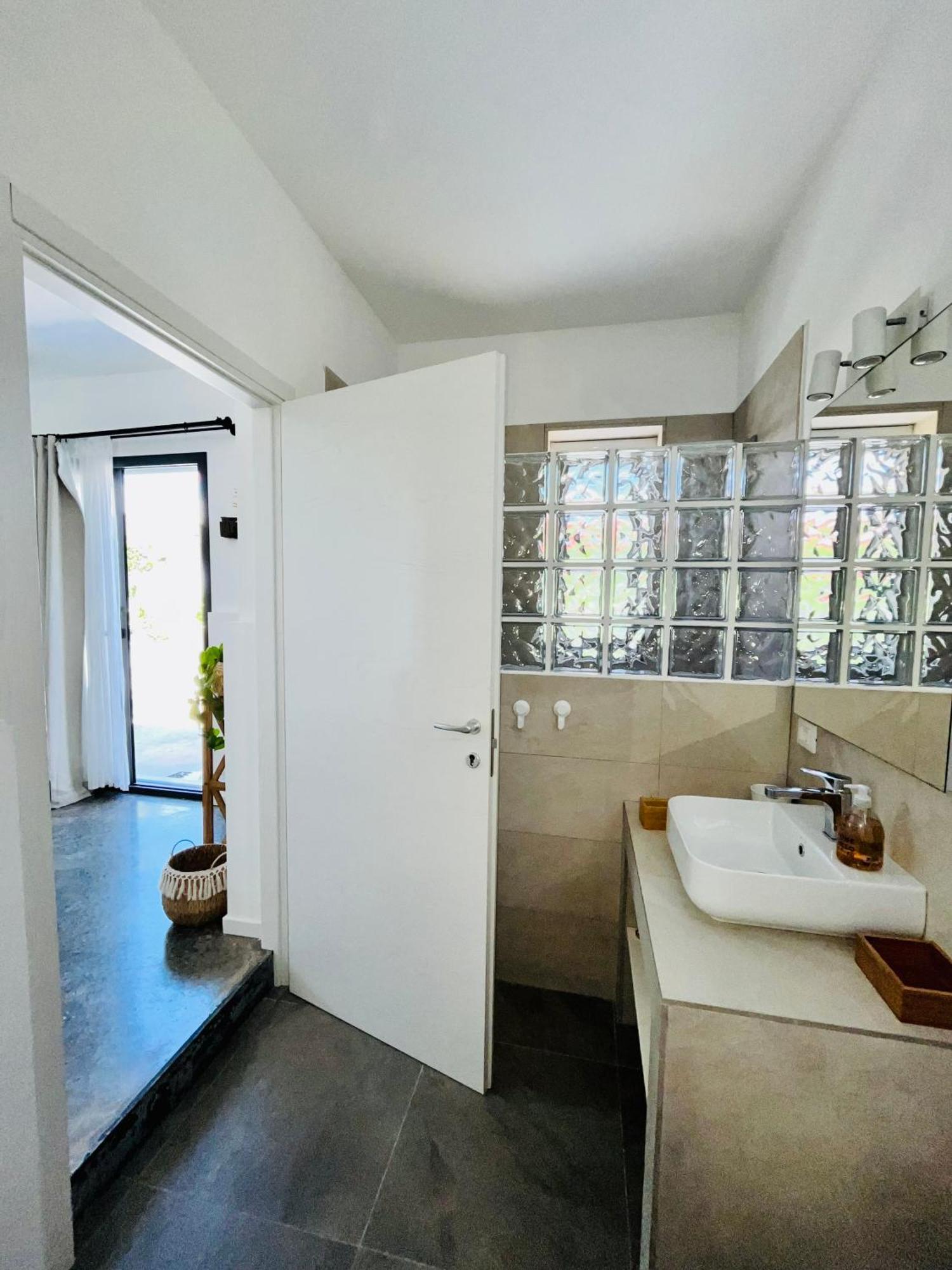 Mayana Sicily - The Suites Santa Maria Del Focallo Exterior photo